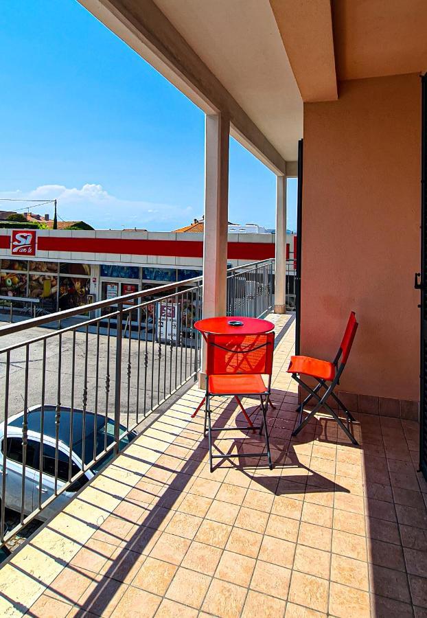 Rediesis Apartments Camerano Εξωτερικό φωτογραφία